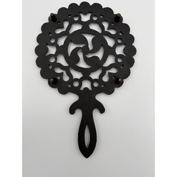 Vintage 1950s "Tulip" Black Cast Iron Trivet Footed w/Hearts Pattern 6x9.25" - Picture 3 of 4